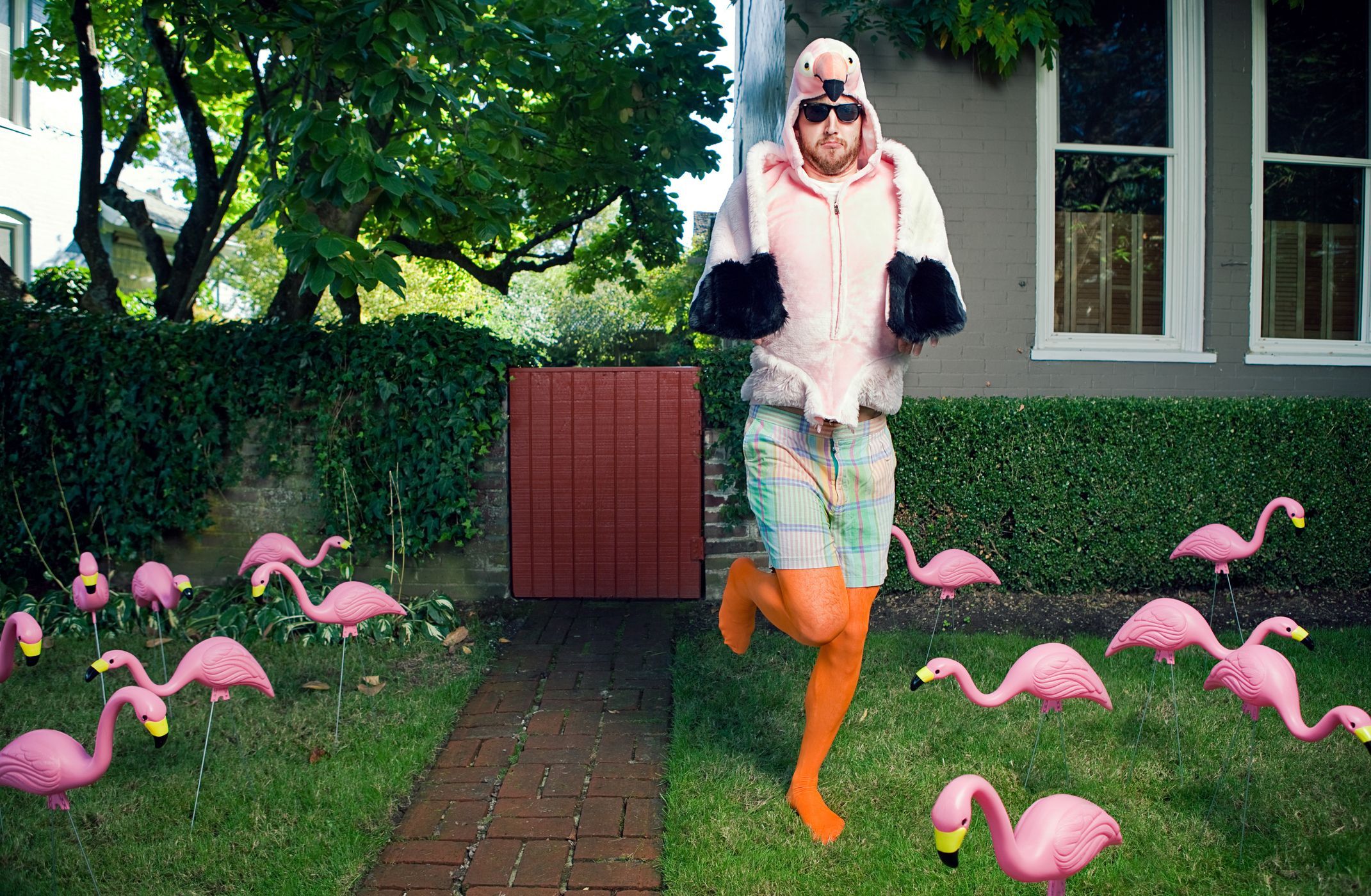 Voorkant 34 Voorkant -Halloweenexpress Winkel funny halloween costumes flamingo man 1665693498 1